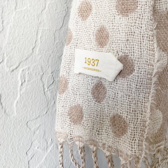 Madewell Warm Dot Scarf - Picture 5 of 5